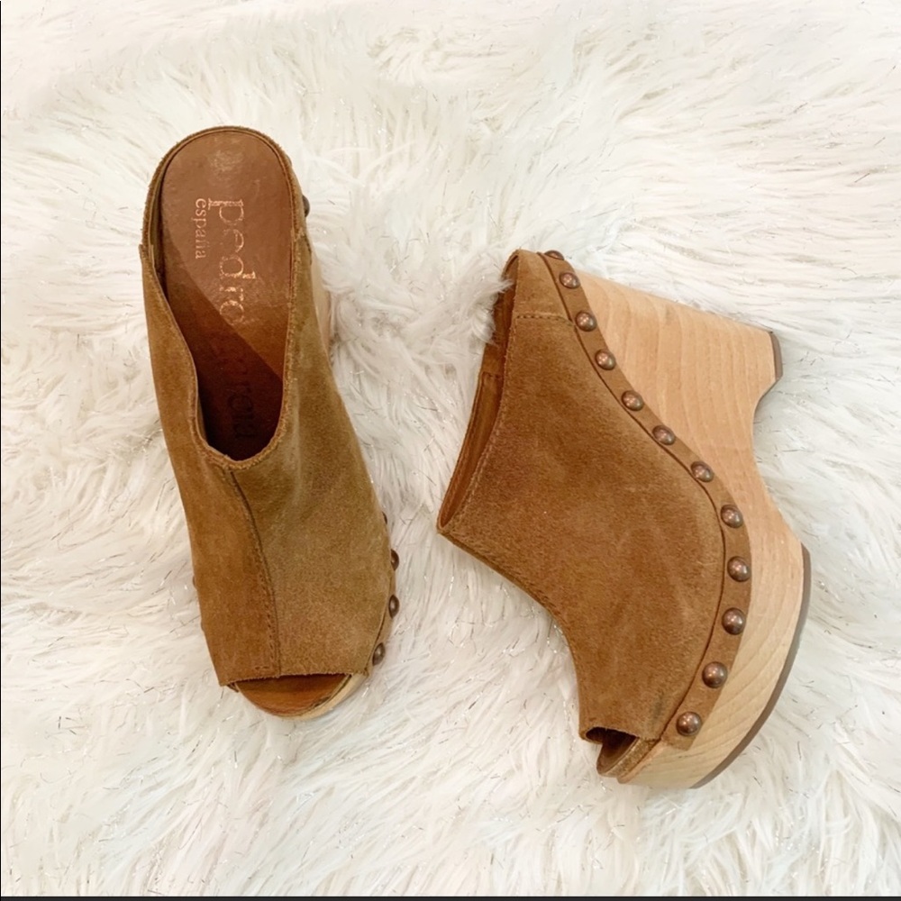 ISO Pedro Garcia wedge clogs